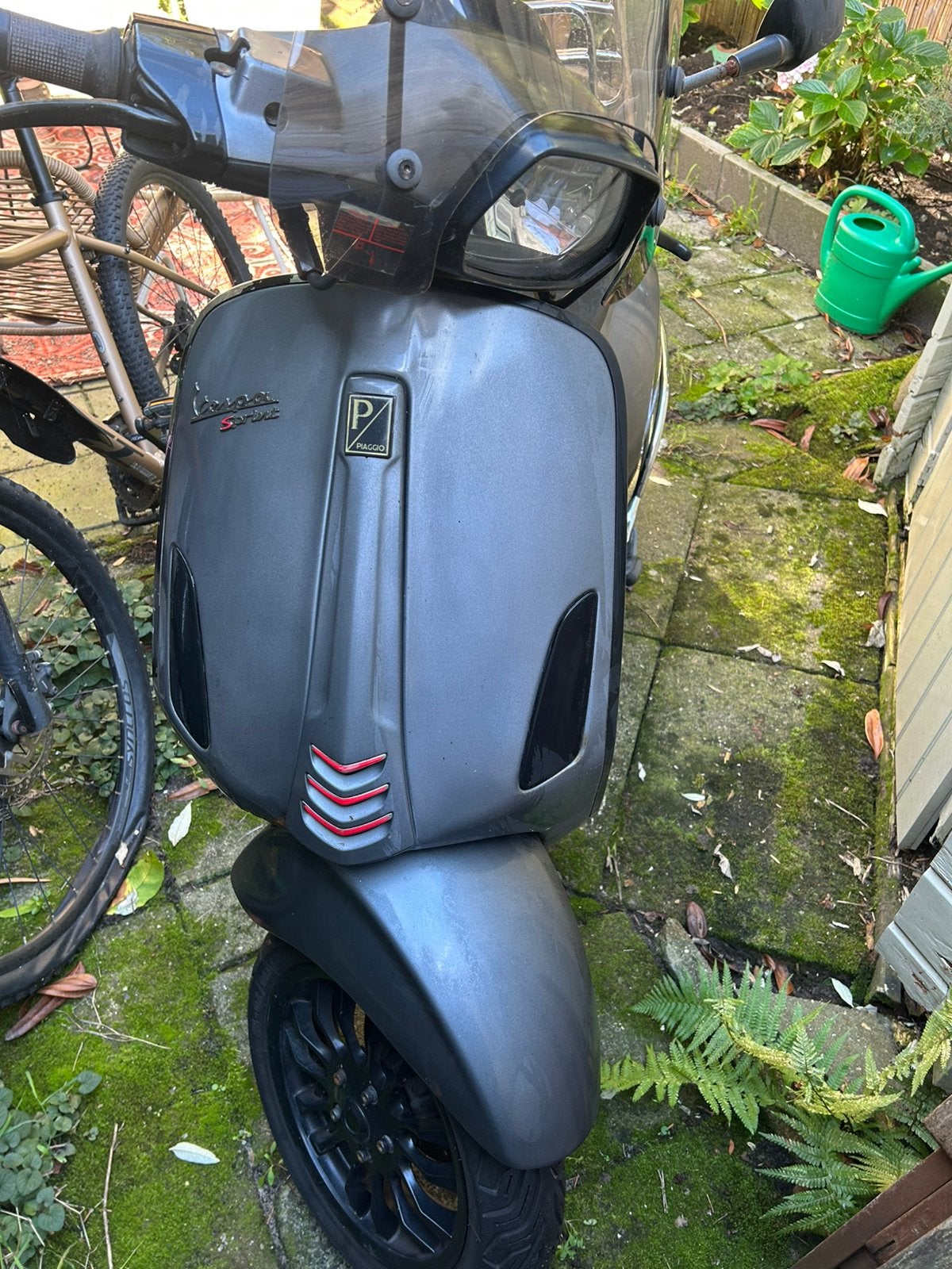 vespa sprint 4t 50cc opknapper geel kenteken, Ophalen, Gebruikt, Maximaal 45 km/u, Vespa S