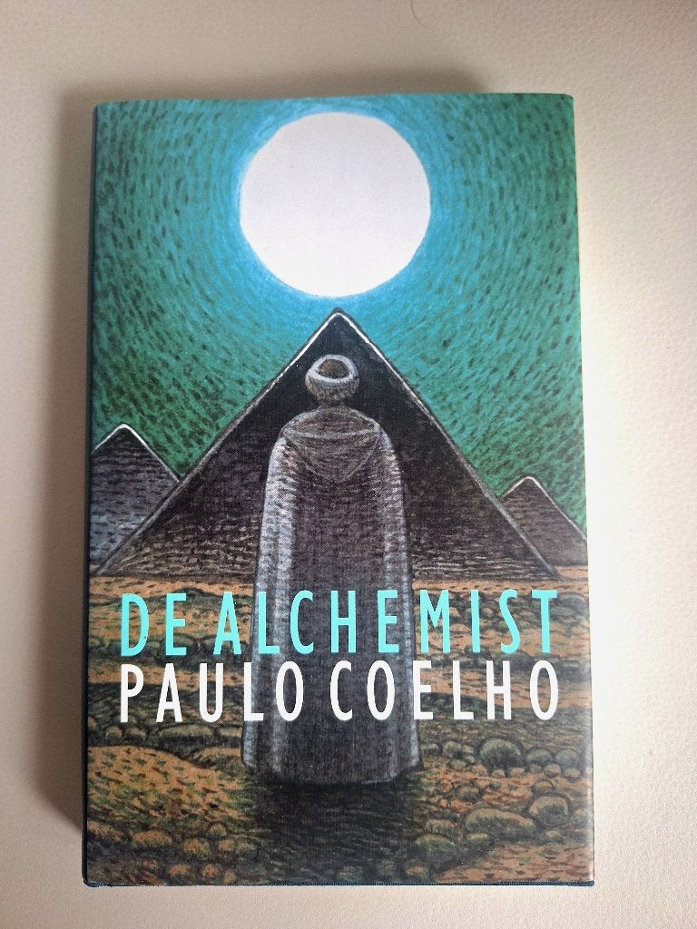 De Alchemist - Paulo Coelho (hardcover, geïllustreerd), Boeken, Ophalen of Verzenden, Zo goed als nieuw, Paulo Coelho