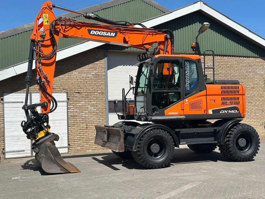 Doosan DX140W-5 (bj 2020), Graafmachine