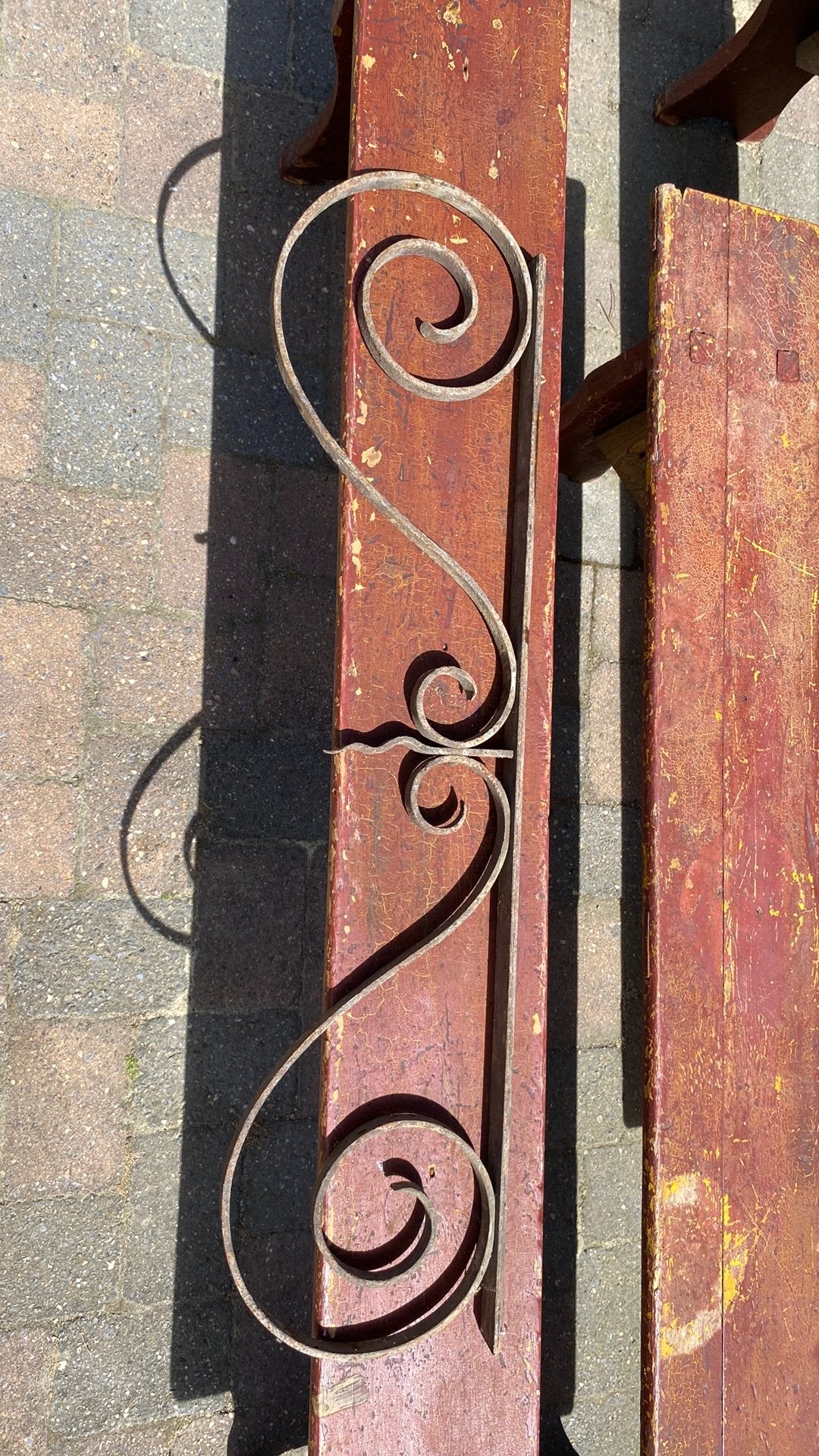 Frans ijzeren ornament., Ophalen
