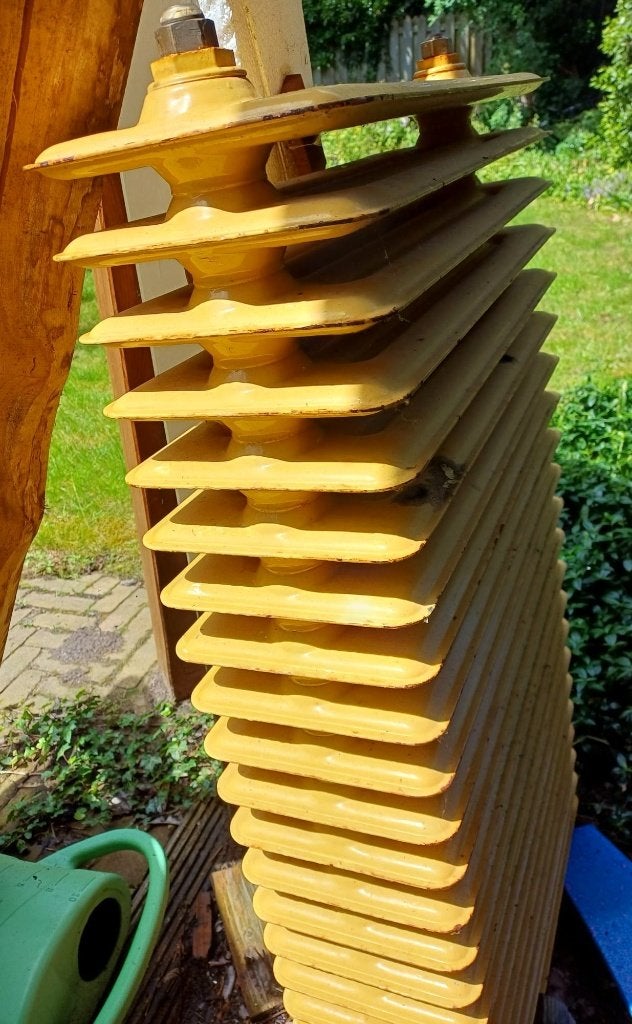 Vintage gietijzeren radiator - Geel, Gebruikt, Radiator, Minder dan 60 cm, Ophalen of Verzenden