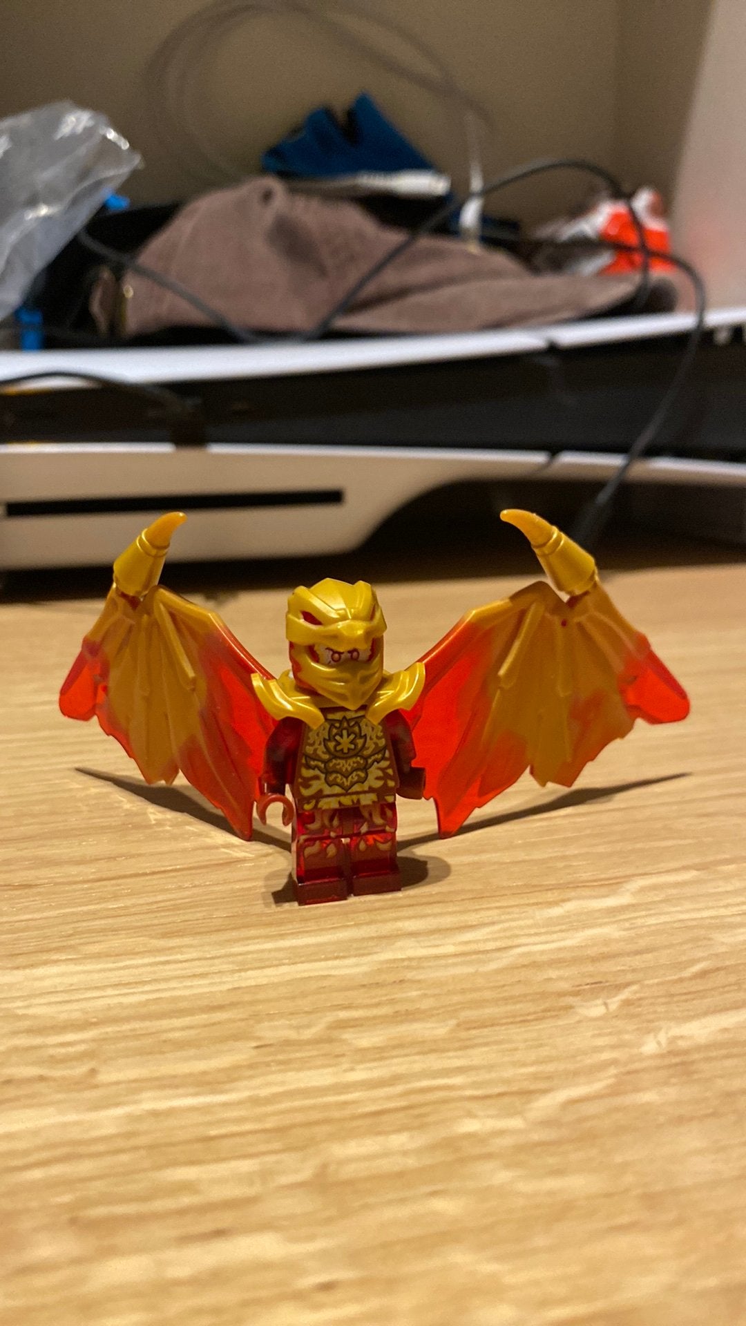 Lego Ninjago Goudrode Draak Minifiguur met Vleugels, Ophalen of Verzenden, Zo goed als nieuw, Minifiguur, Lego