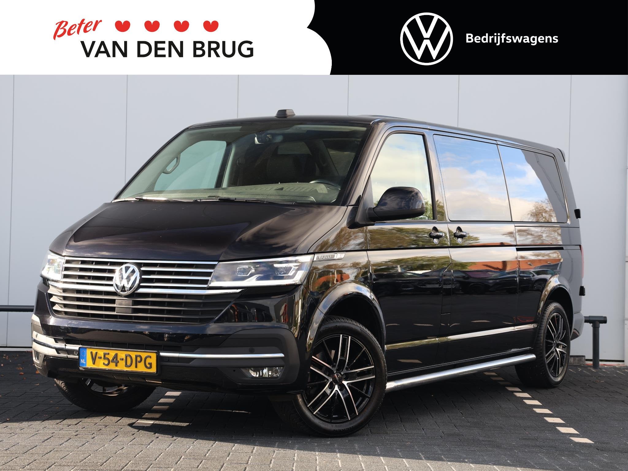Volkswagen Transporter 2.0 TDI 150PK L2 DSG Bulli | Navigati