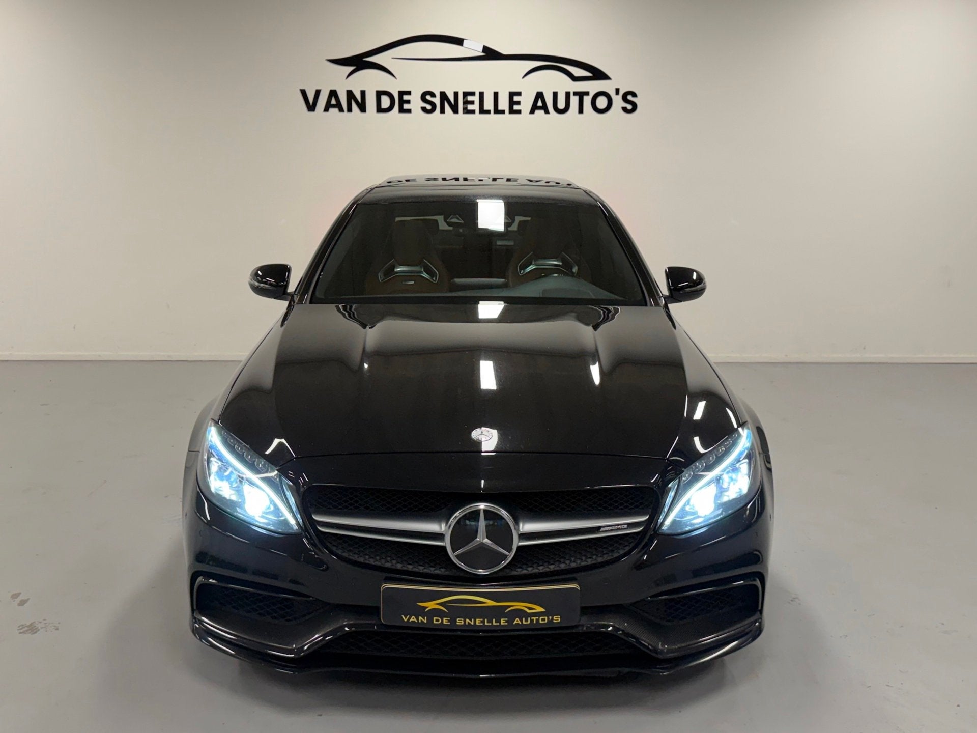 Mercedes-Benz C63 S AMG PANO/KUIPSTOELEN/CAMERA/ONDERHOUDSHI, Automaat, Achterwielaandrijving, Gebruikt, Leder en Stof