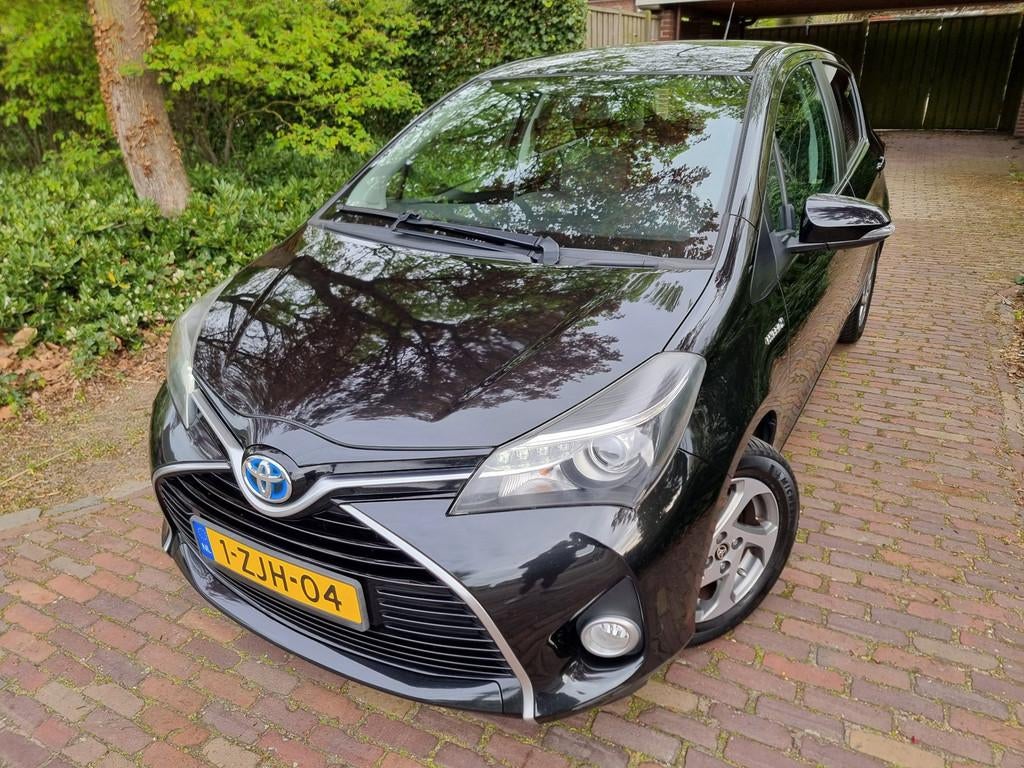 Toyota Yaris 1.5 Hybrid Lease Navi/Camera/Ecc/Lmv, Auto's, Toyota, 1497 cc, Gebruikt, Euro 6, 4 cilinders