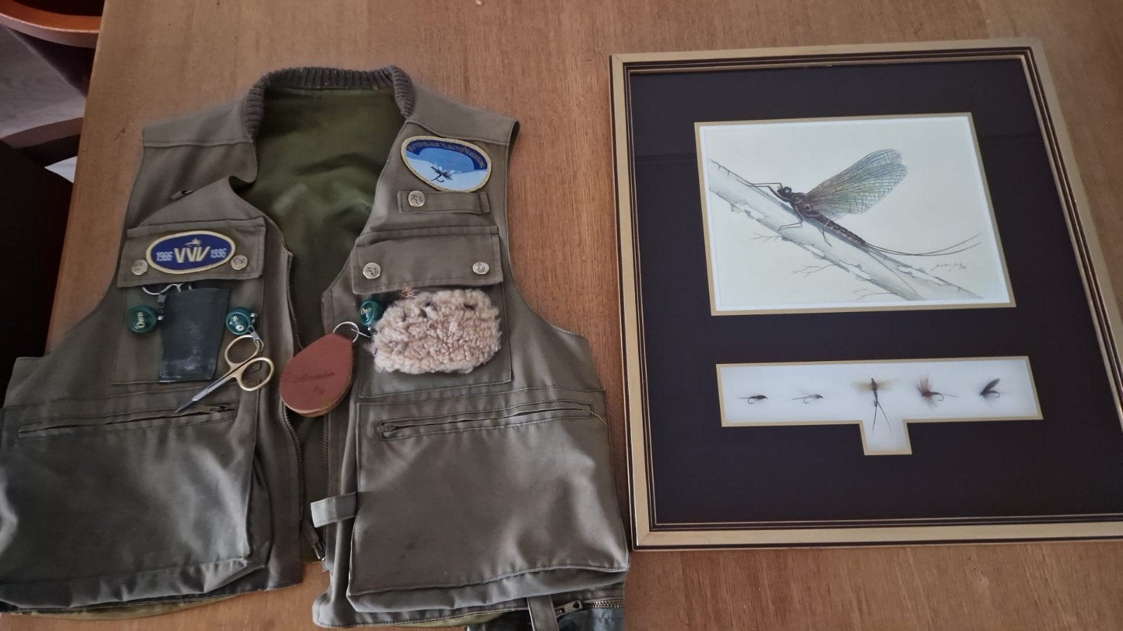 Vliegvisvest met accessoires en ingelijste vliegen, Ophalen of Verzenden, Gebruikt, Kleding
