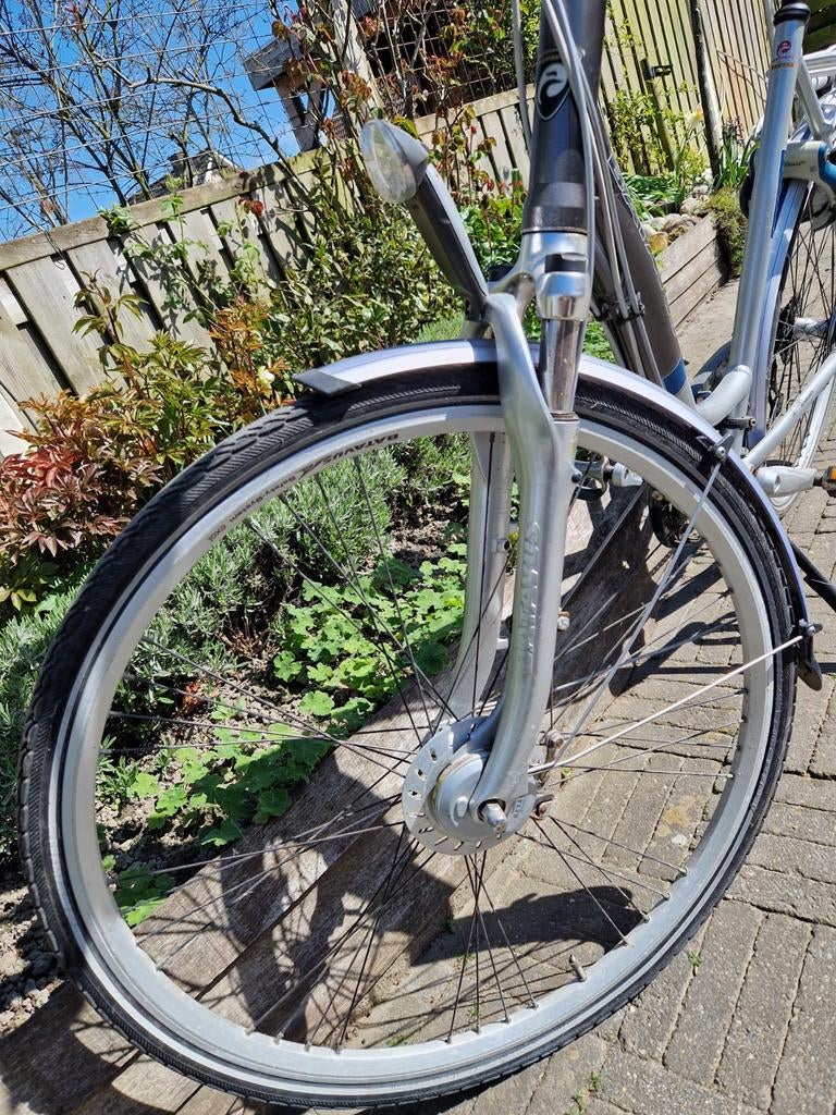 Gebruikte Batavus damesfiets met versnellingen, Fietsen en Brommers, Fietsen | Dames | Damesfietsen, Gebruikt, Batavus, Versnellingen