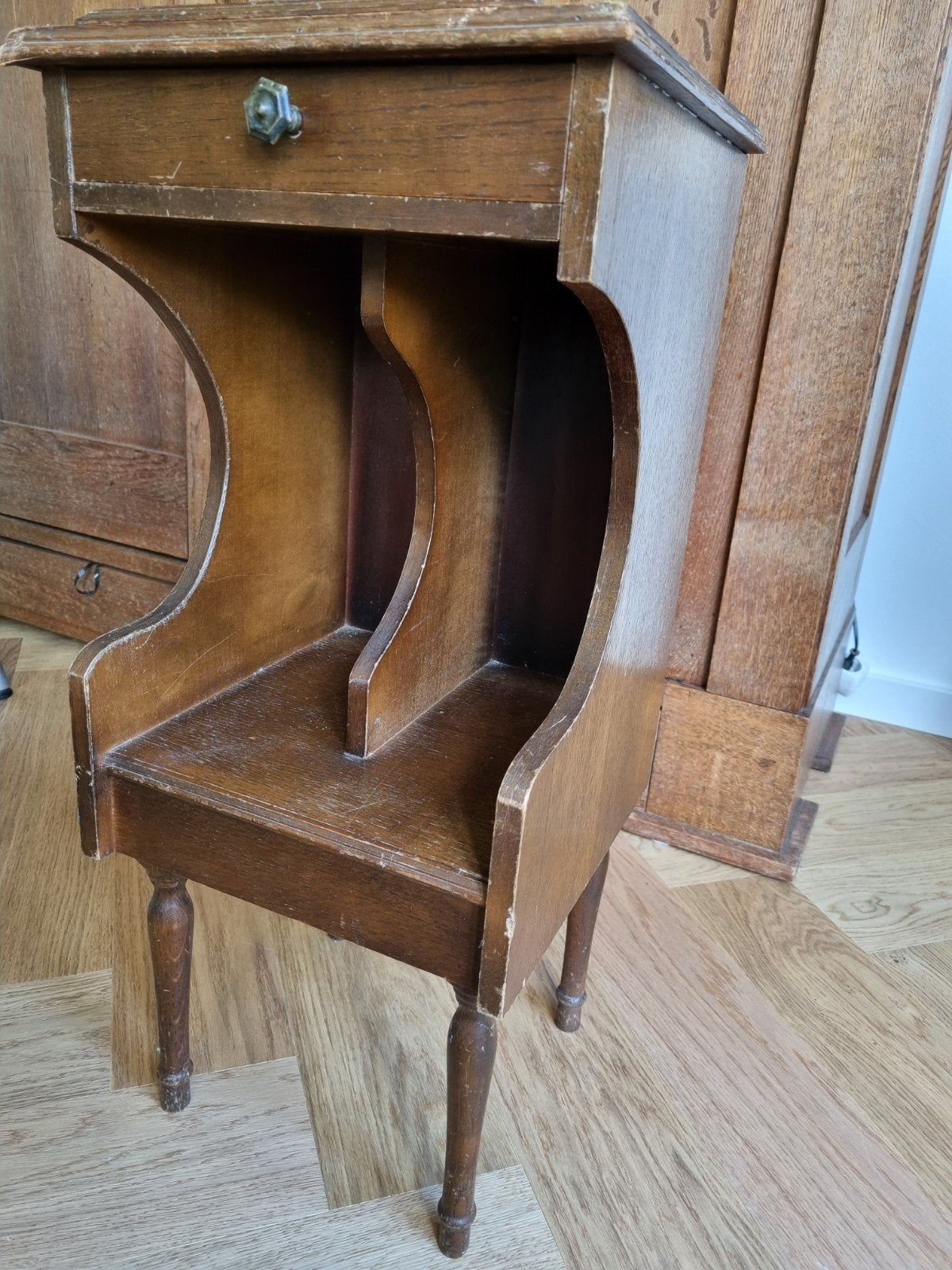 Vintage telefoontafeltje / nachtkastje met lade, Ophalen