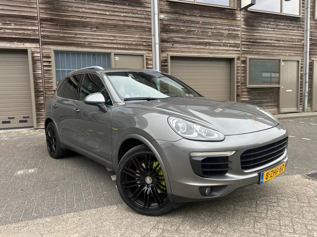 Porsche Cayenne 3.0 V6 416pk E-hybrid S Tiptronic S 2015, Auto's, Porsche, Automaat, Cayenne, 2995 cc, 2325 kg