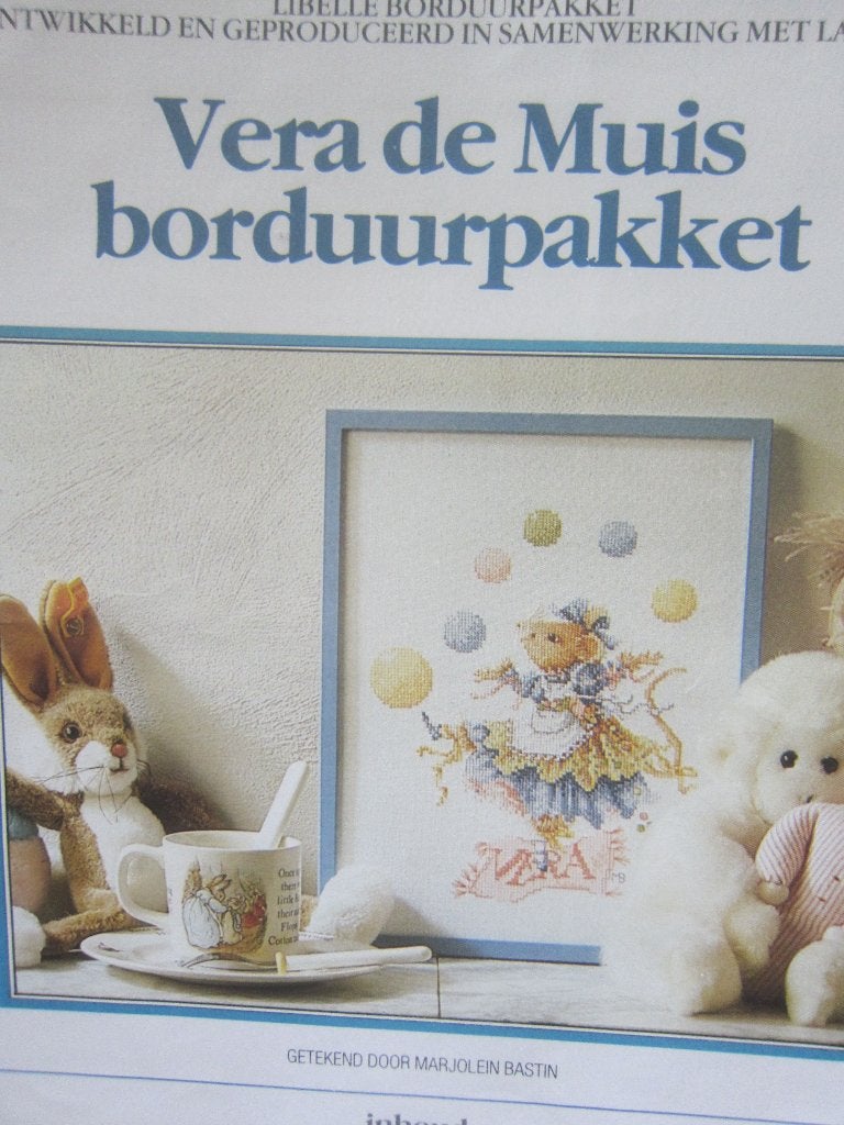 borduurpatroon VERA de MUIS en VICTORIA PLUM Walt Disney, Hobby en Vrije tijd, Ophalen of Verzenden, Zo goed als nieuw, Handborduren