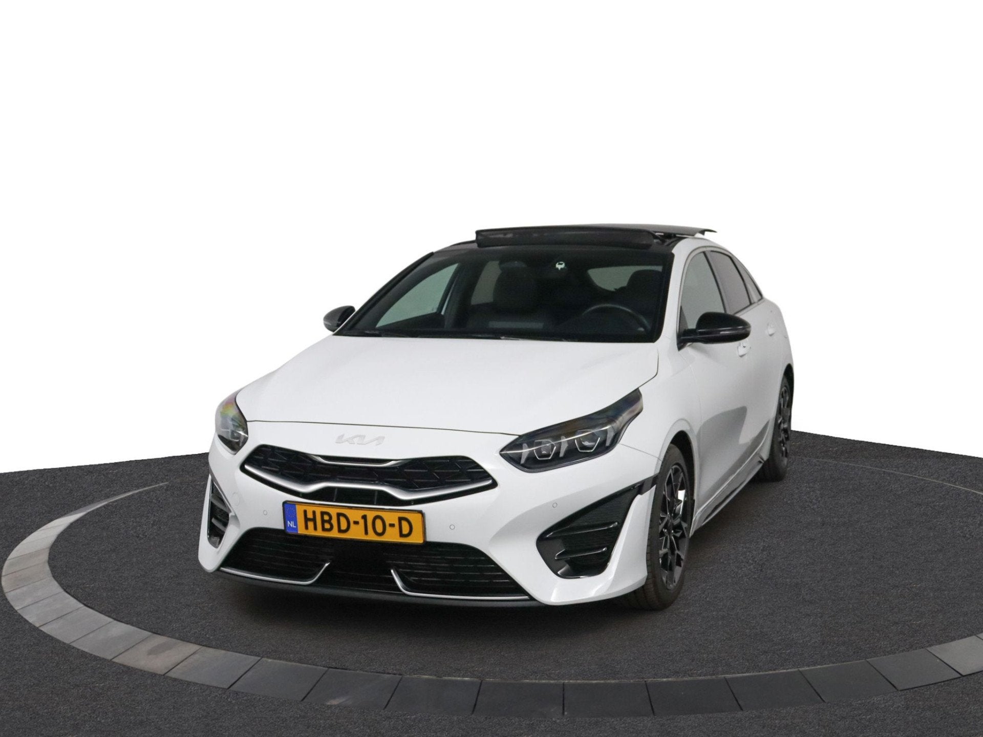 Kia ProCeed 1.5 T-GDi GT-Line - Elektrische Stoel - JBL Audi, 1325 kg, Gebruikt, 4 cilinders, 610 kg