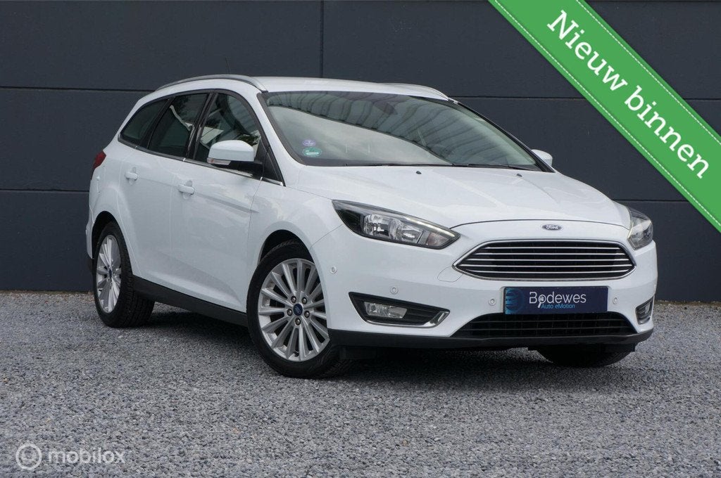 Ford Focus Wagon 1.0 Titanium Edition Nav Cruise PDC Nw Dist, Auto's, Ford, Bedrijf, Te koop, Focus, ABS, Airbags, Airconditioning
