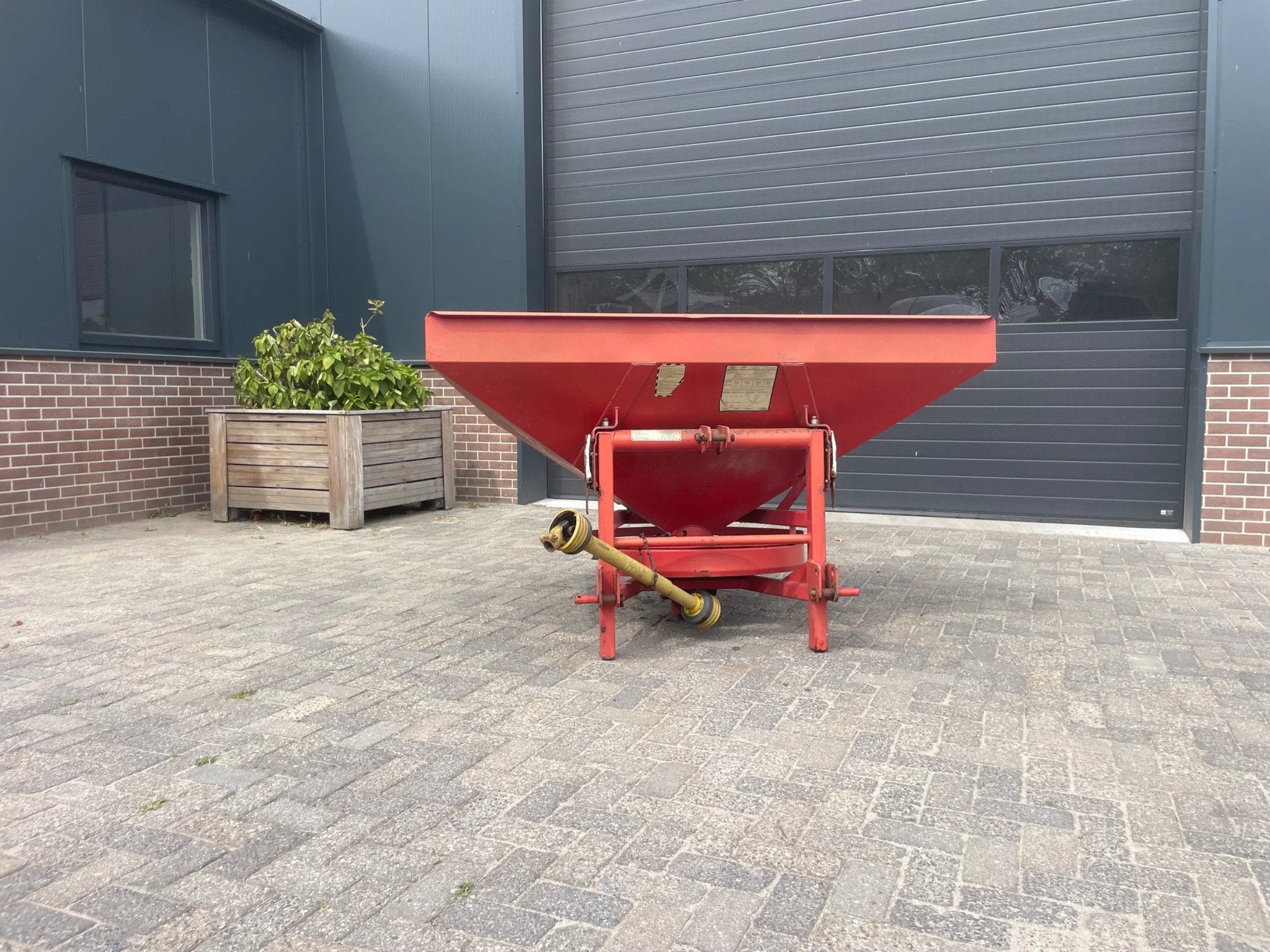Lely Kunstmeststrooier L 2010 - strooier, Overige, Gewasbescherming en Bemesting