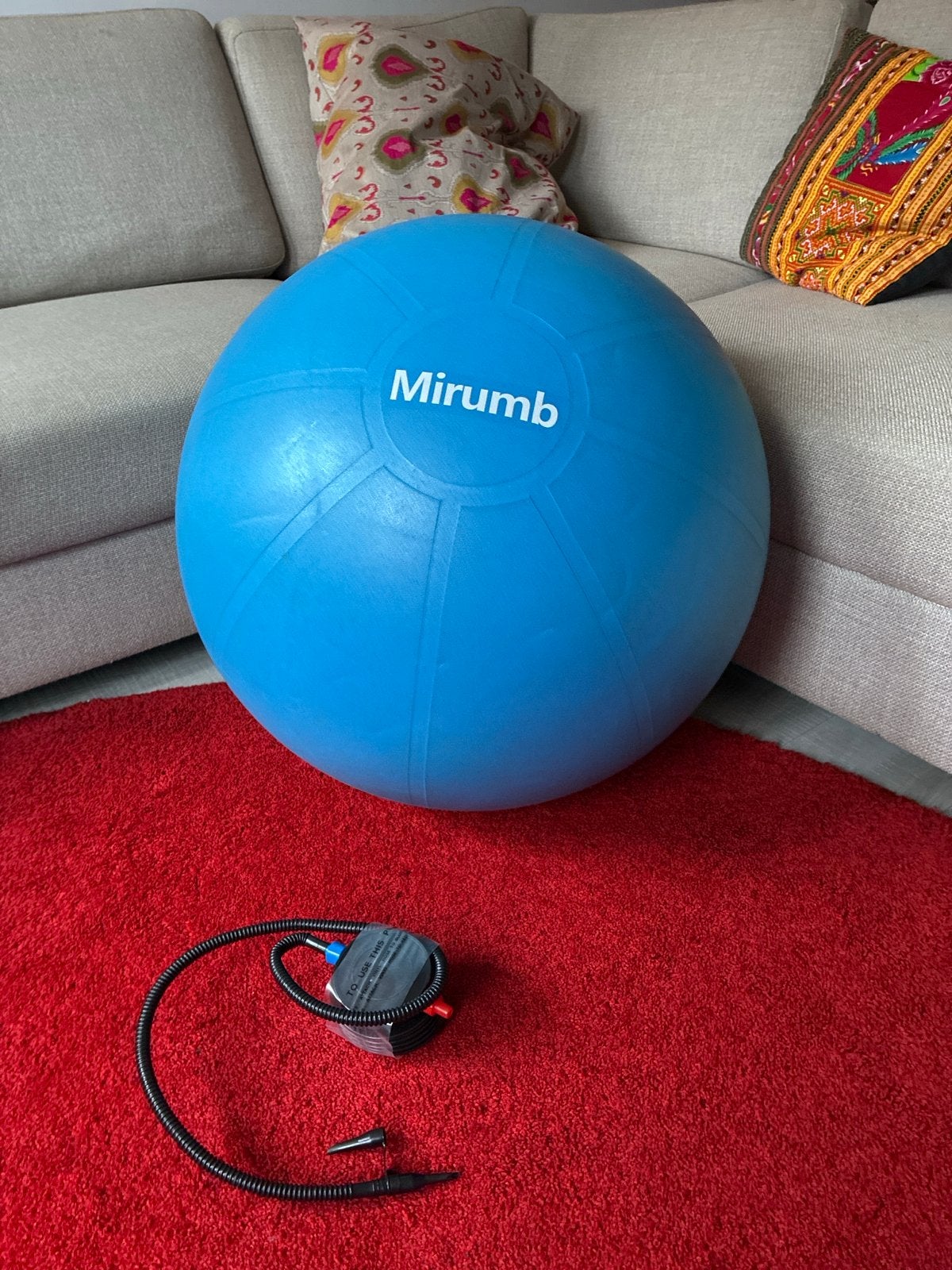 Mirumb Fitnessbal met pomp. XL - Zo goed als nieuw, Sport en Fitness, Fitnessmaterialen, Ophalen of Verzenden, Zo goed als nieuw