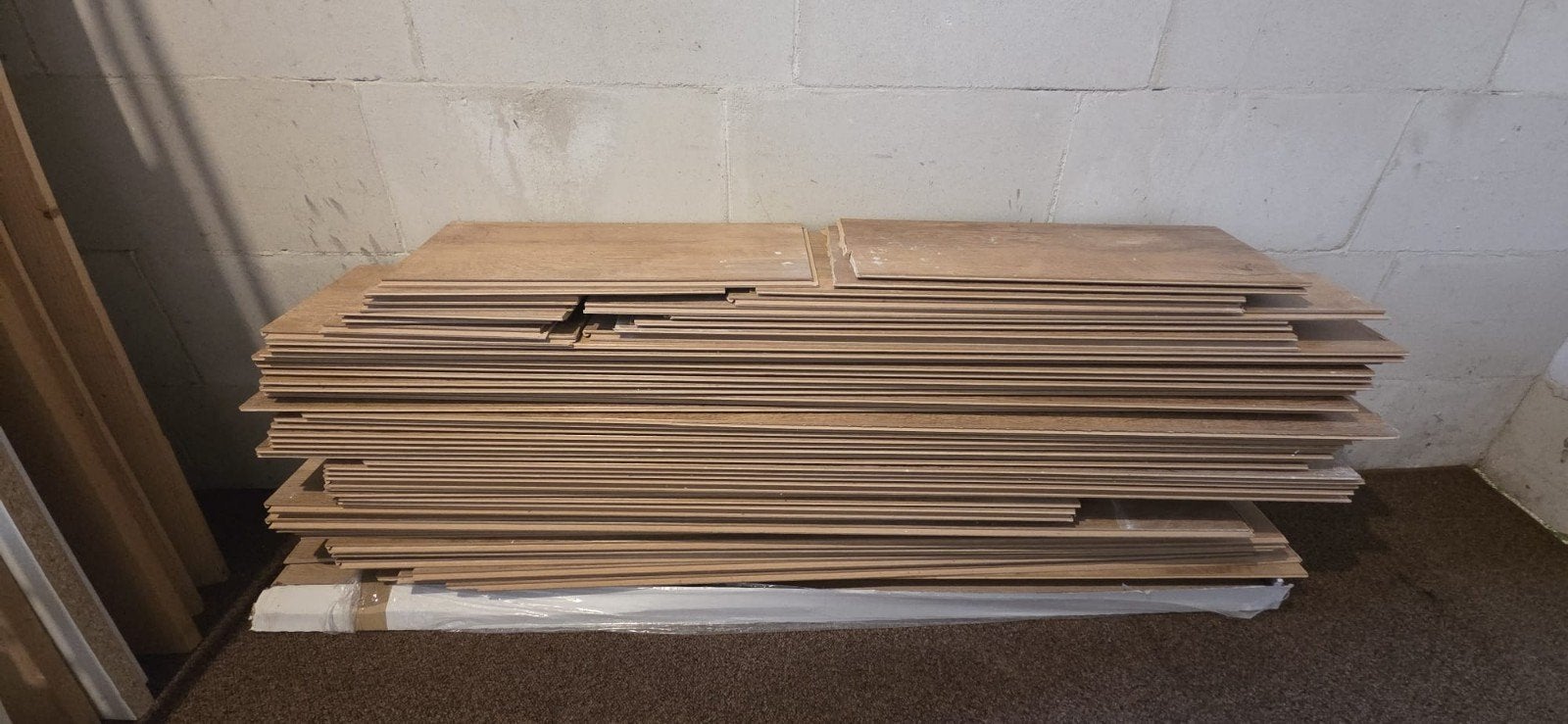 laminaat restant  ca. 14 m2  gratis ophalen in  Gouda, Ophalen, 50 tot 150 cm, Minder dan 5 m², 10 tot 30 cm