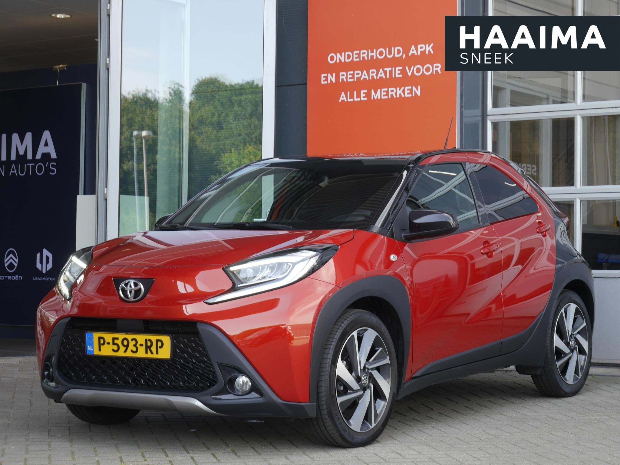 Toyota Aygo X 1.0 VVT-i MT Envy | JBL | Carplay / Android au, Voorwielaandrijving, Gebruikt, 4 stoelen, Leder en Stof