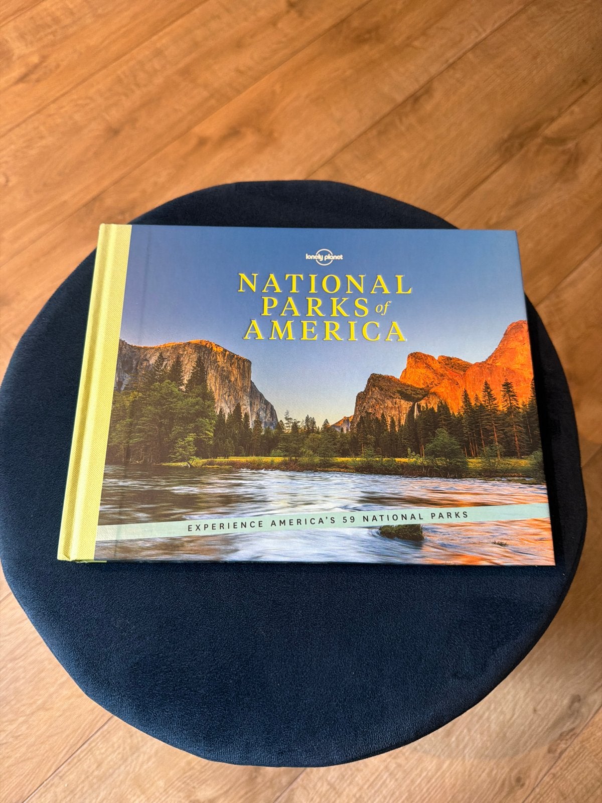 Lonely Planet National Parks of America, Lonely Planet, Ophalen of Verzenden, Zo goed als nieuw, Reisgids of -boek
