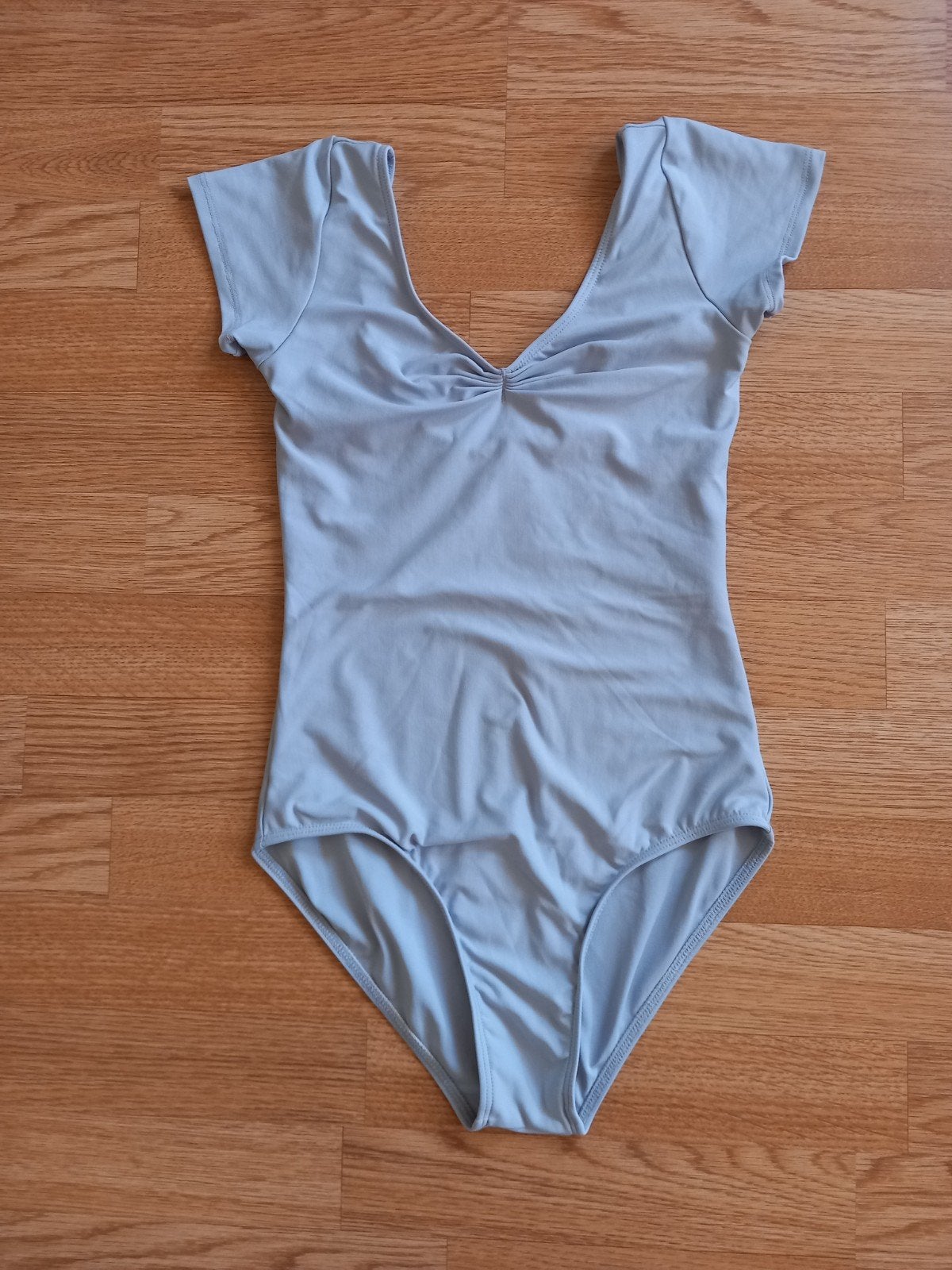 Lichtgrijs/blauw balletpakje korte mouw Candide Wear moi S, Ophalen of Verzenden, Zo goed als nieuw, Kleding