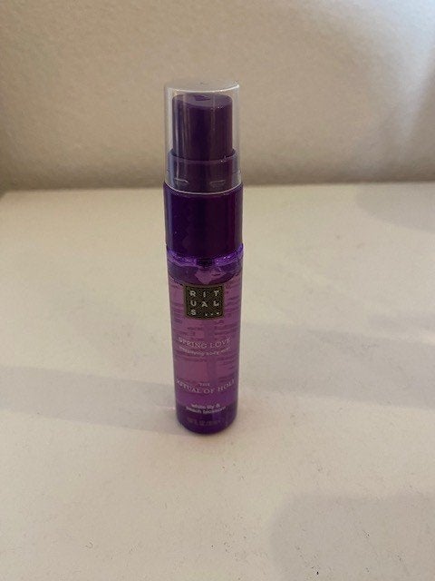 Nieuw Rituals Holi Spring love happifying body mist 20 ml, Verzenden, Nieuw, Deodorant of Bodyspray