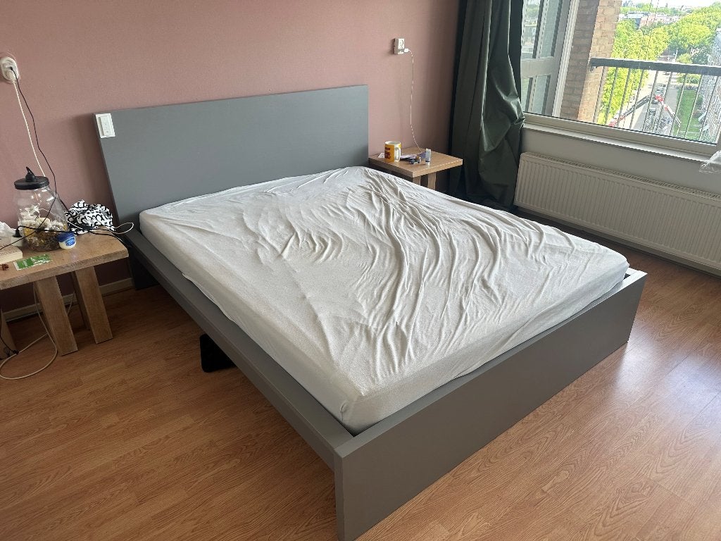 Malm Onderstel bed incl matras, Huis en Inrichting, Ophalen, Gebruikt, Malm Ikea, 210 cm