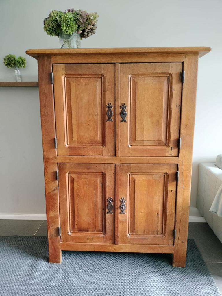 Antieke Spaanse kast uit 1887 eikenhout in nette staat, Antiek en Kunst, Ophalen