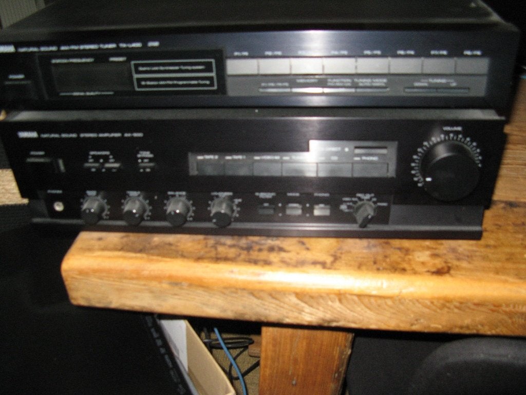 Foto 15 van Yamaha AX -500 versterker, am/fm tuner TX -L400