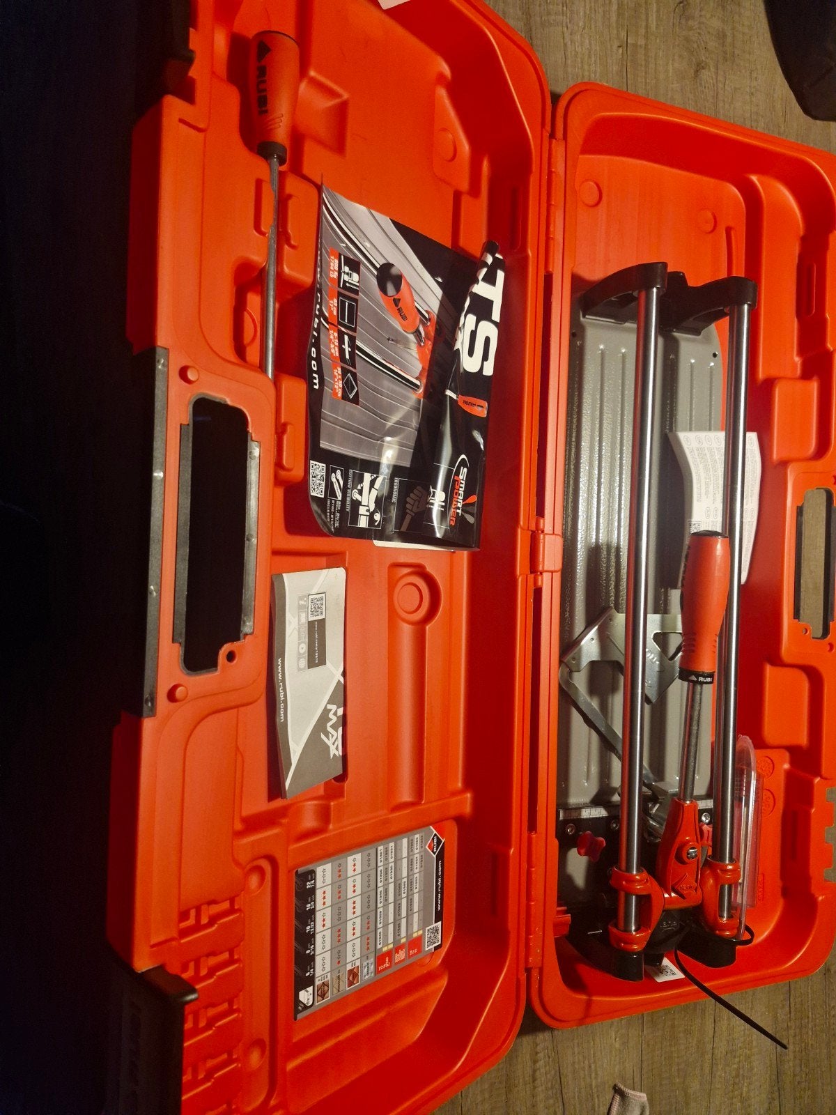 Rubi TS Max Tegelsnijder, Doe-het-zelf en Verbouw, Gereedschap | Handgereedschap, Ophalen, Nieuw, Snijgereedschap, Rubi