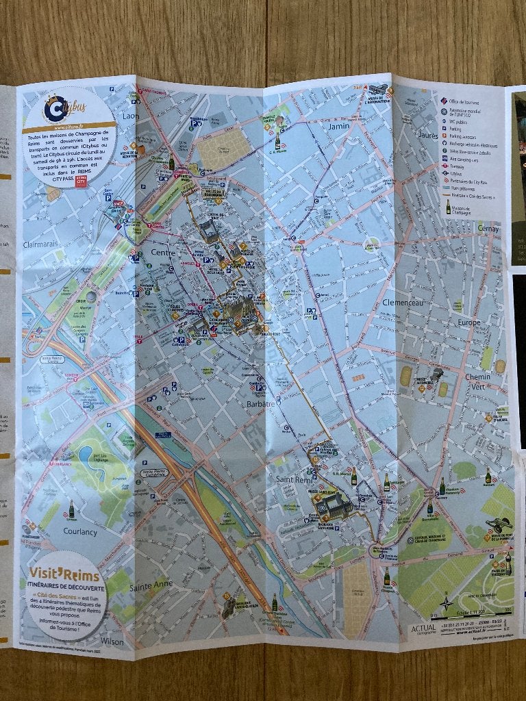 Stadskaart van Reims - Frankrijk - nieuw- zakformaat, Nieuw, Ophalen of Verzenden, Landkaart, 2000 tot heden