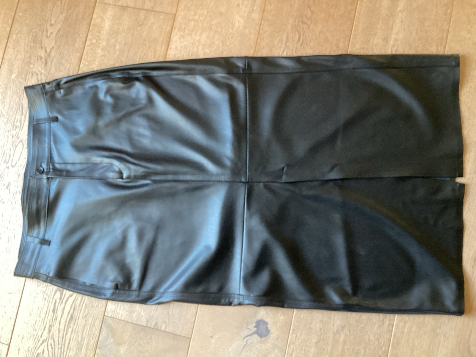 Vanilia Leatherlook rok 40 met split en zakken, Maat 38/40 (M), Zwart, Nieuw, Ophalen of Verzenden