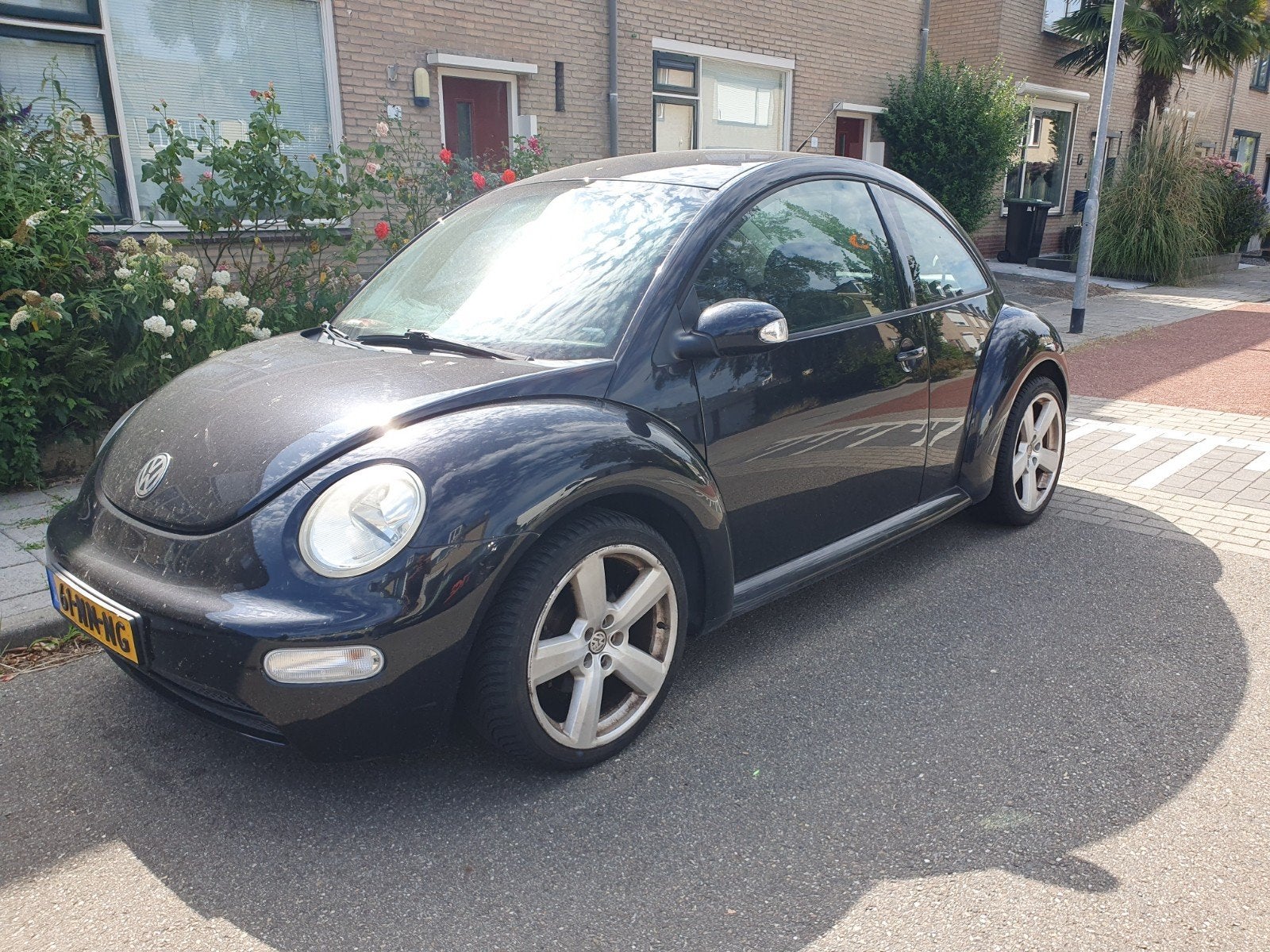Volkswagen Beetle (Kever) 1.6 75KW 2004 Zwart, Beetle (Kever), 4 stoelen, Zwart, Handgeschakeld