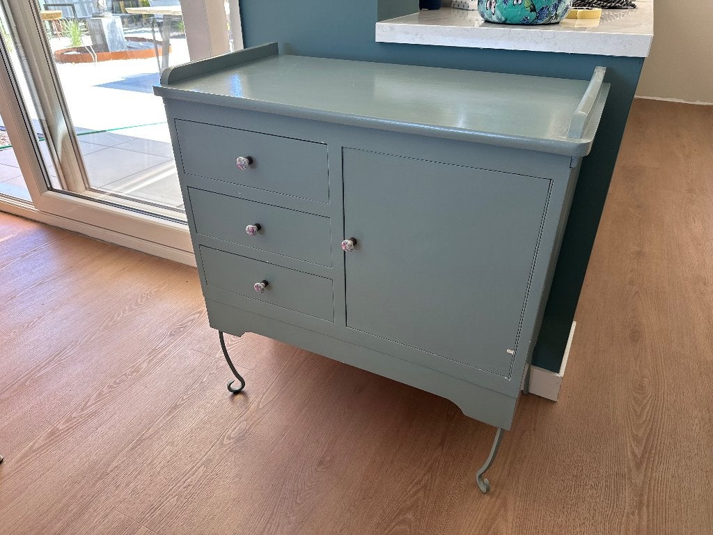Kastje / commode, groen/blauw 83/135x42x90cm, Ophalen, Gebruikt, 100 cm of meer, Voetruimte