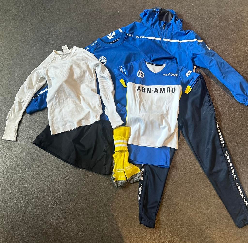 Set hockey MHC Oss maat 140, Sport en Fitness, Hockey, Ophalen, Zo goed als nieuw, Kleding