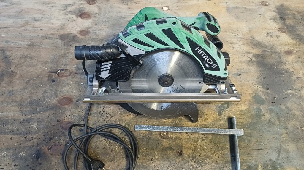 Hitachi Cirkelzaag C9U2 - Krachtige Zaag, Doe-het-zelf en Verbouw, Gereedschap | Zaagmachines, Ophalen, Gebruikt, Cirkelzaag, 70 mm of meer