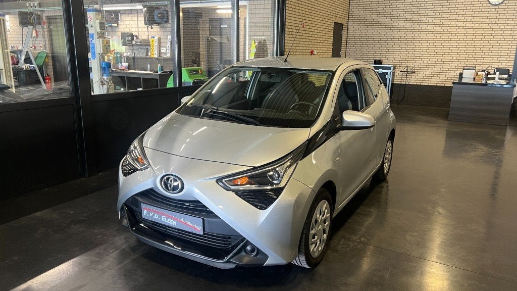 Toyota AYGO 1.0 VVT-I Apple-Carplay /Airco 19.289 km, Auto's, Gebruikt, Huisgarantie, Met garantie (alle), 4 stoelen