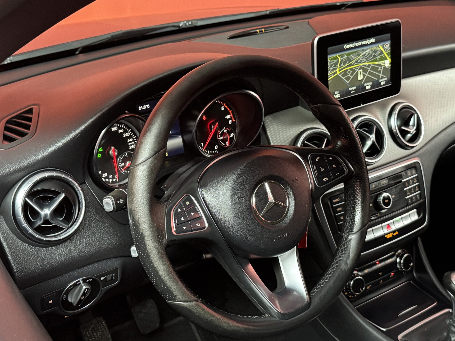 Mercedes-Benz CLA-Klasse Shooting Brake 180 d | Navi | Stoel, Voorwielaandrijving, CLA, Gebruikt, 4 cilinders