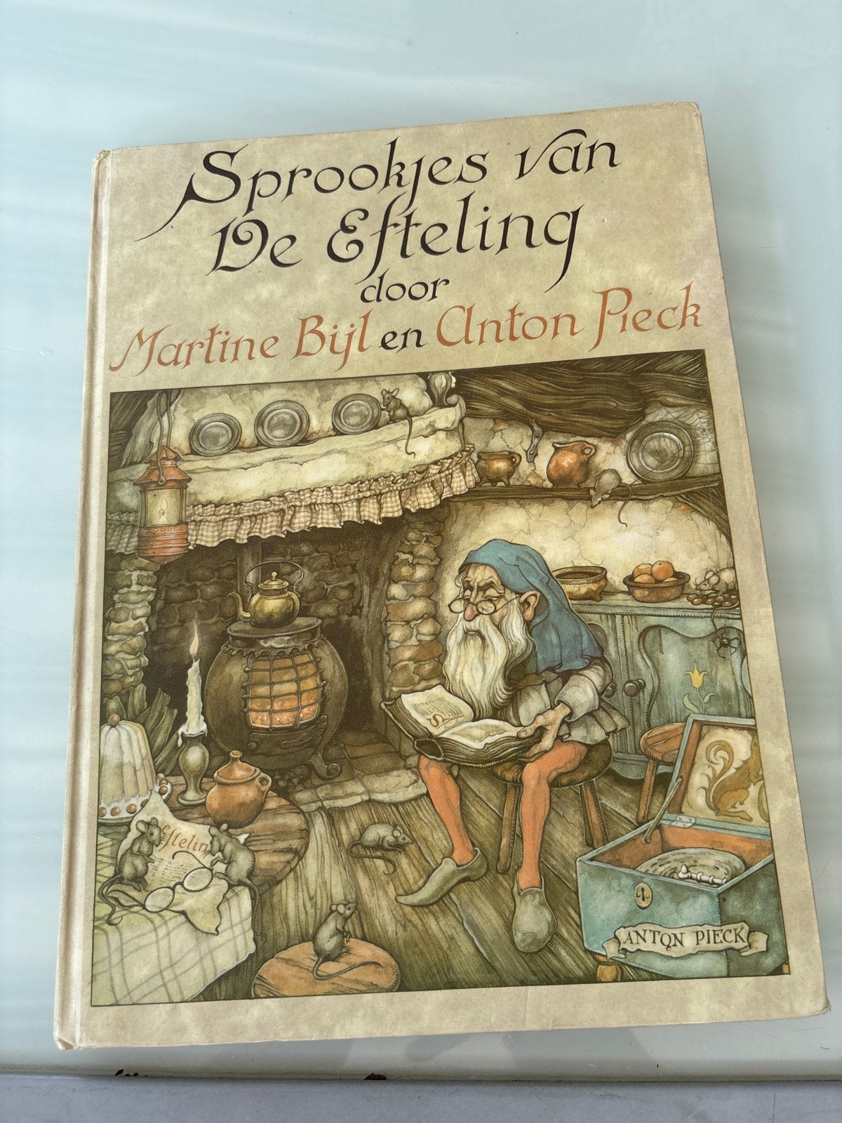 Sprookjes van De Efteling - Martine Bijl & Anton Pieck, Boeken, Ophalen of Verzenden, Gelezen
