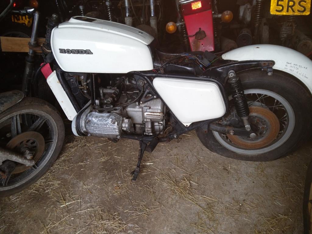 2x Honda Goldwing GL1000, loop/sloop, Motoren