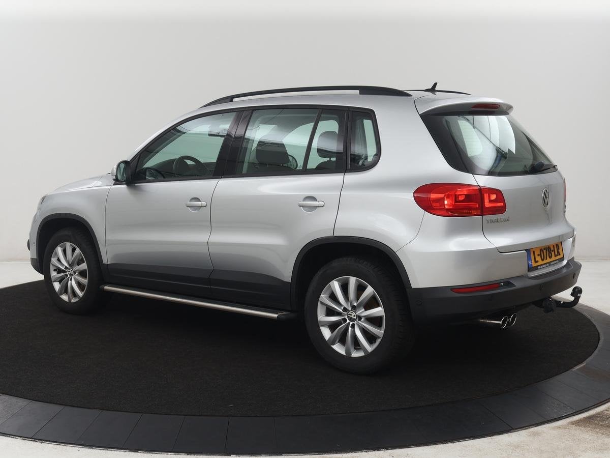 Volkswagen Tiguan 1.4 TSI Sport&Style | Trekhaak | Cruise co, Auto's, Voorwielaandrijving, Euro 5, Gebruikt, Zwart
