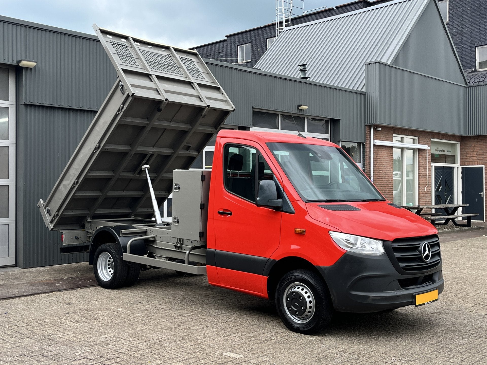 Mercedes-Benz Sprinter 514 2.2 CDI Kipper Airco Trekhaak 350, Auto's, Bestelauto's, Achterwielaandrijving, Gebruikt, Zwart, Start-stop-systeem
