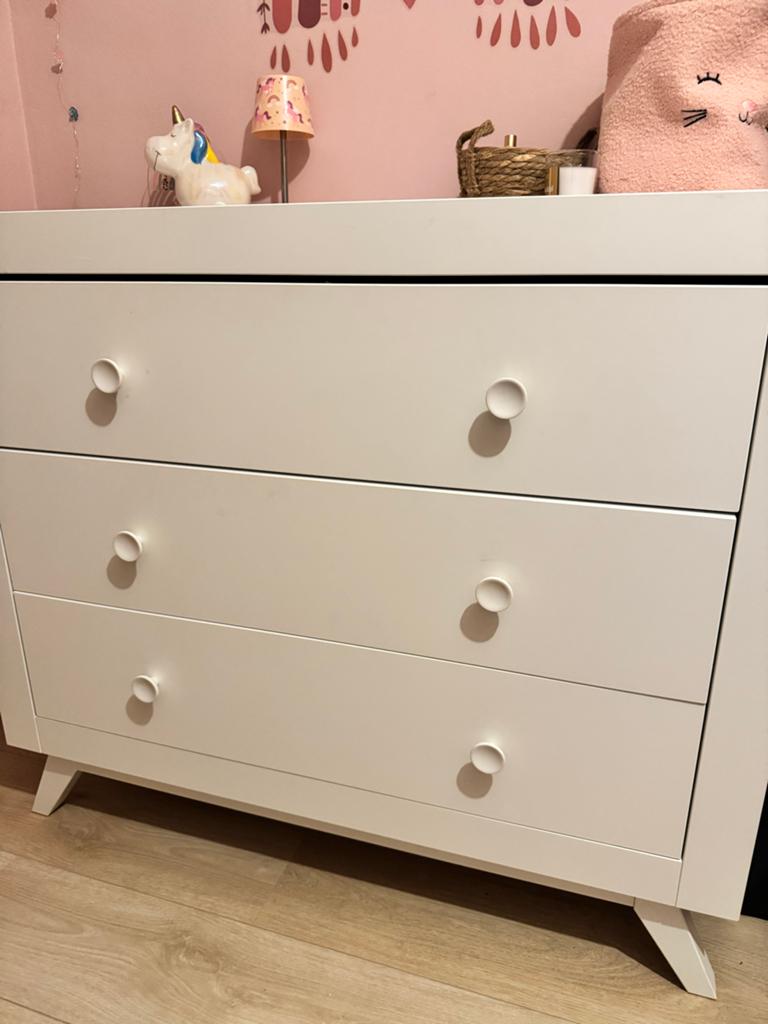 Bopita Commode en ledikant serie fiore, Ophalen, Zo goed als nieuw, Jongetje of Meisje