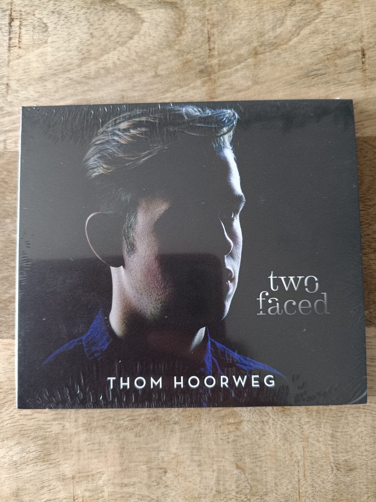Thom Hoorweg - Two Faced CD (Nieuw in verpakking), Pop, Ophalen of Verzenden, Nieuw in verpakking, Inclusief doosje