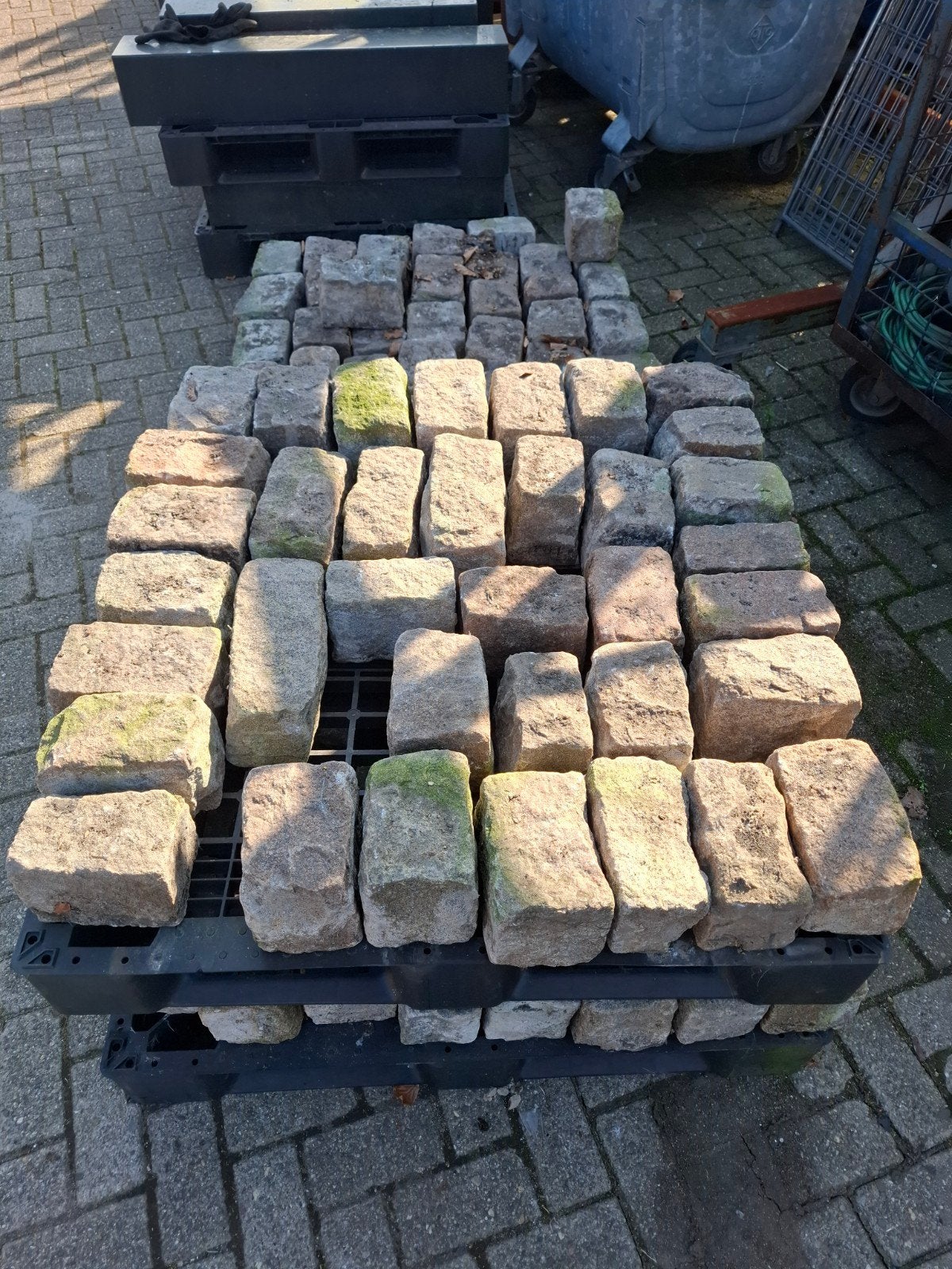 Granieten kasseien - 110 stuks (ca. 3m²), Ophalen, Gebruikt, Klinkers, Natuursteen