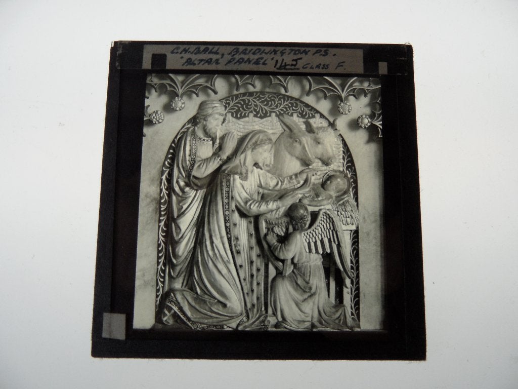 glasdia  c.h ball  religie  bridlington  altar panal, Ophalen of Verzenden