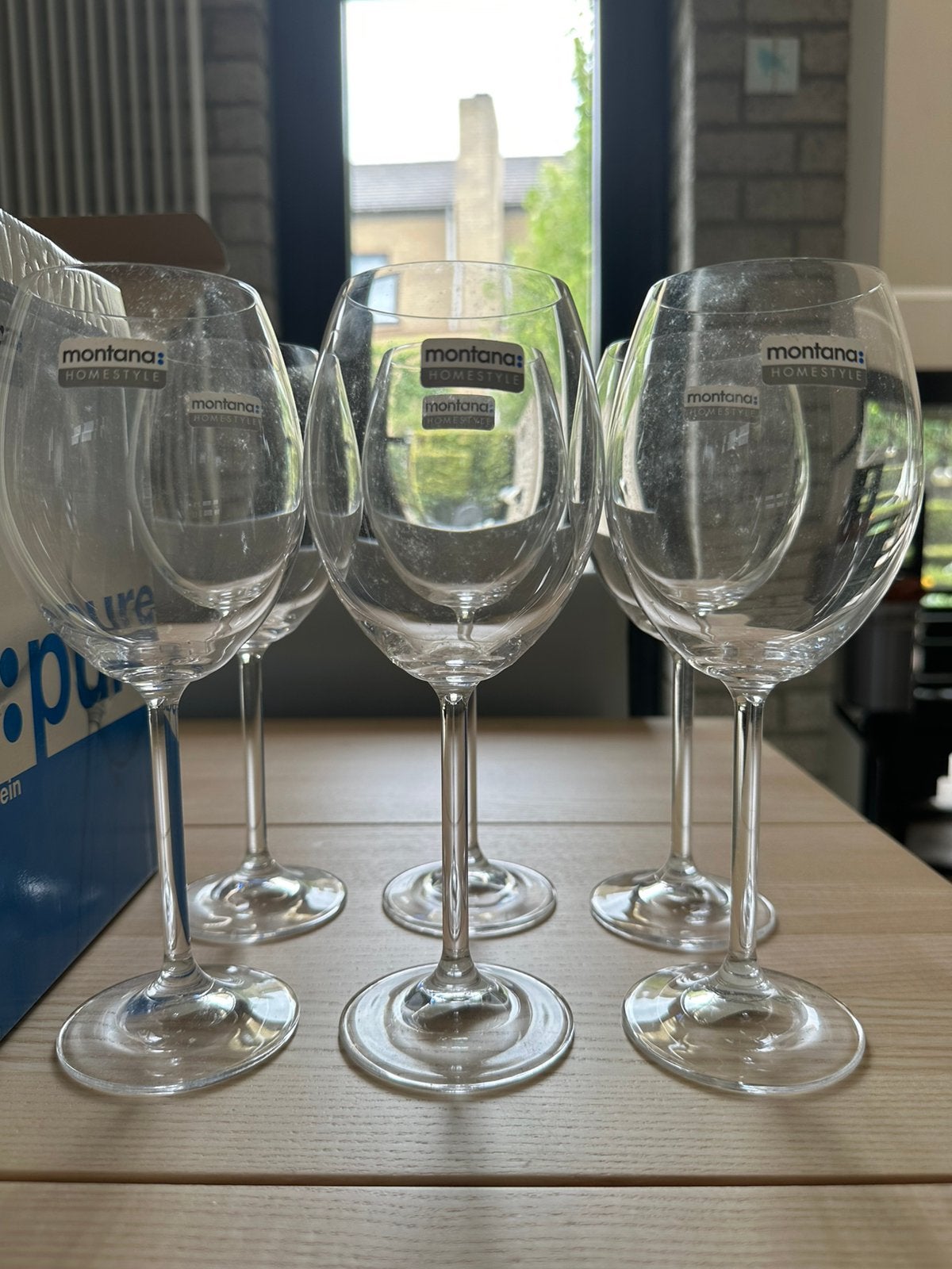 6 rode wijnglazen Montana Pure nieuw in doos, Glas of Glazen, Overige merken, Klassiek, Nieuw