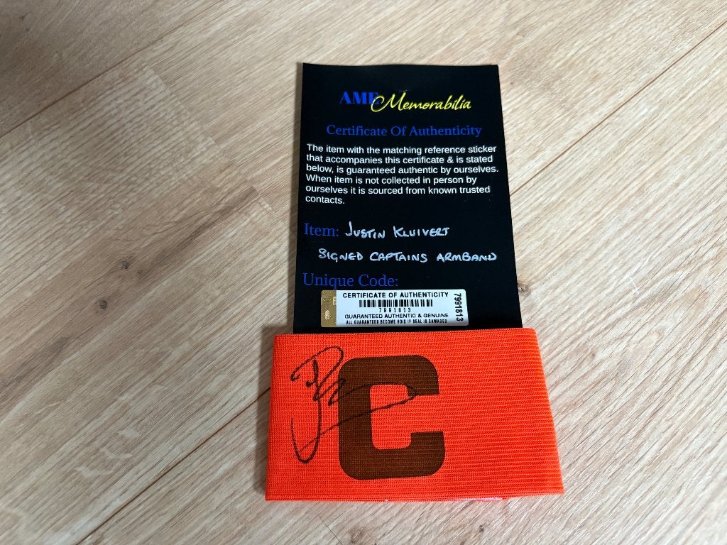 Gesigneerde aanvoerdersband Justin Kluivert + COA, Ophalen of Verzenden, Nieuw, Ajax, Overige typen