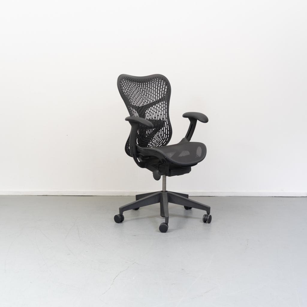 1x Herman Miller Mirra 2 Bureaustoel Graphite