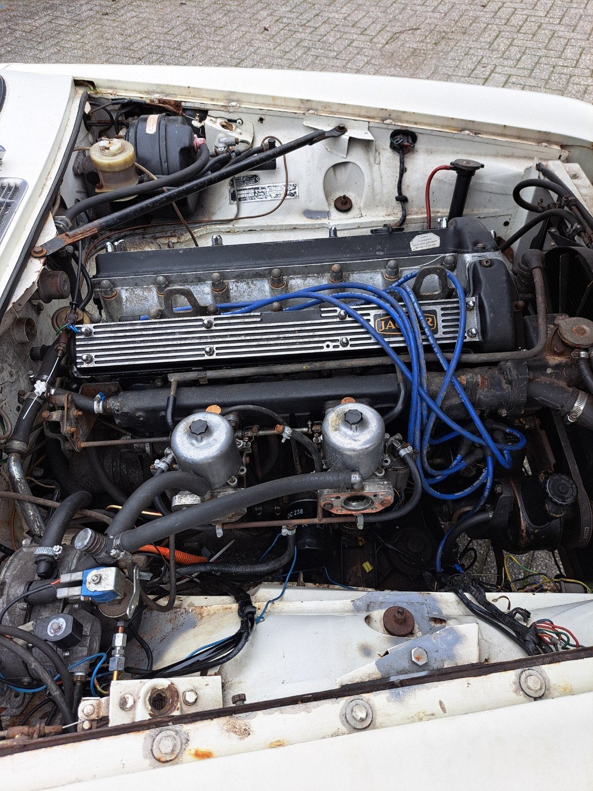 Jaguar XJ 6. 4.2 lpg | inruil mogelijk | Wit met rood int., foto 6
