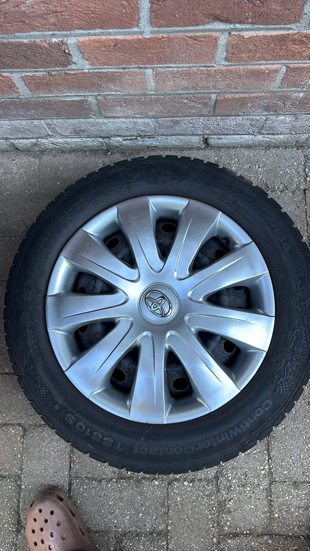 Velgen voor onder toyota, Ophalen