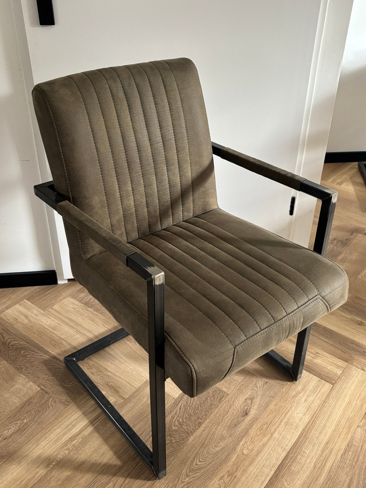 6 groene eetkamerstoelen: 2 zonder leuning, 4 met leuning, Ophalen, Gebruikt, Overige kleuren, Stof