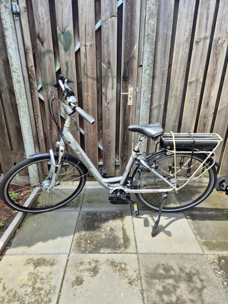 Trek LM500+ Dames E-bike met krachtige Bosch middenmotor, Zo goed als nieuw, 51 tot 55 cm, 50 km per accu of meer, Ophalen